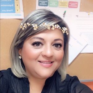 Meet your Posher, Eloisa